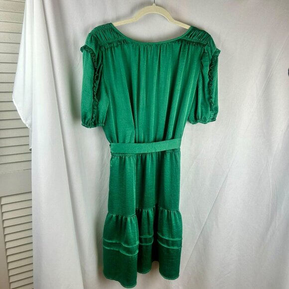 Current Air Dress Women Medium Green Tiered Skirt Short Sleeves Knee Length - Picture 4 of 7